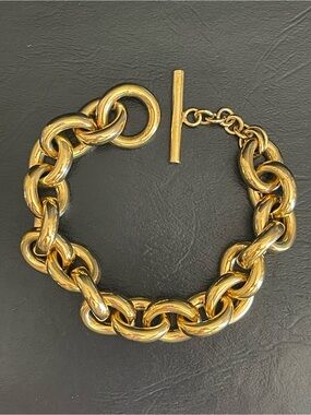 Italy 18KT gold plated Chunky Chain Toggle Bracelet.